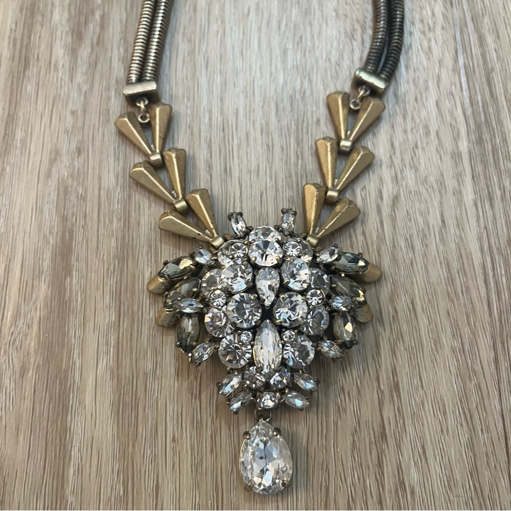 J.Crew Faceted Crystal Chevron Link Statement Necklace 17.5” - Picture 2 of 4